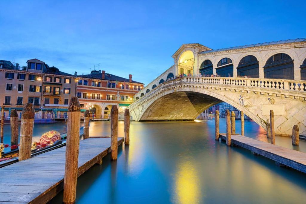 Piccola Dimora In Palazzo Storico Apartment Venice Exterior photo